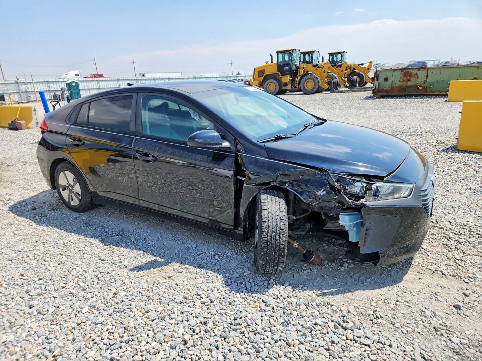 Photo 4 from auction – 2017 HYUNDAI IONIQ with VIN KMHC65LC3HU026865