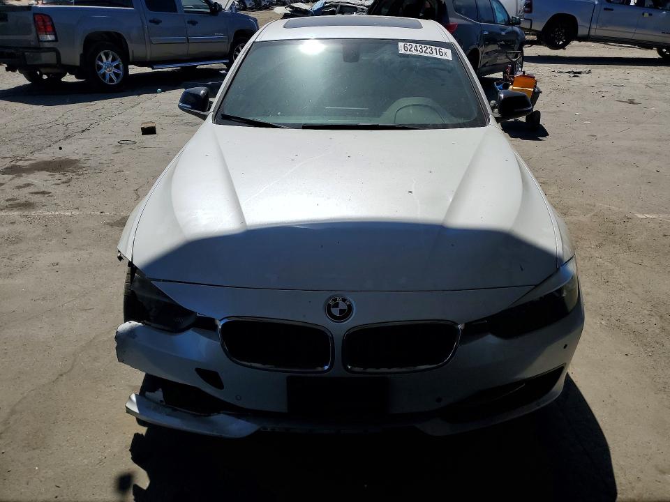 Photo 5 from auction – 2015 BMW 328 with VIN WBA3C1C59FK123338