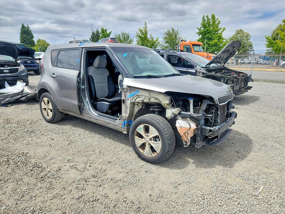 Photo 4 from auction – 2014 KIA SOUL with VIN KNDJN2A24E7043076