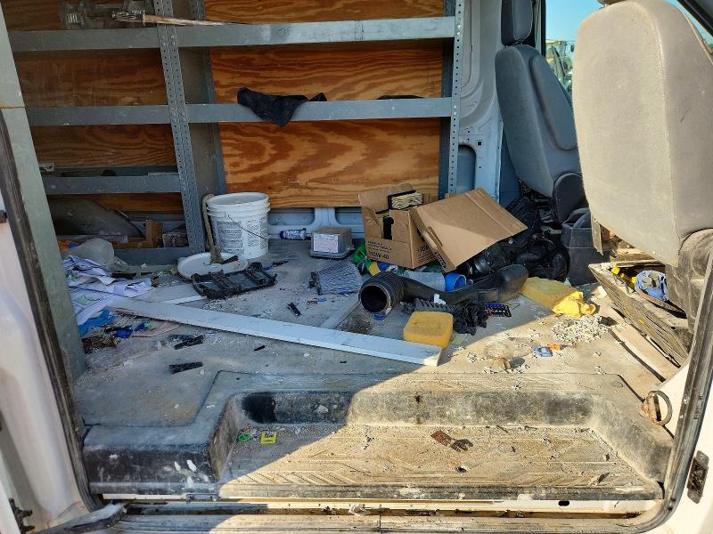 Photo 11 from auction – 2018 FORD TRANSIT with VIN 1FTYR2CM6JKB27439