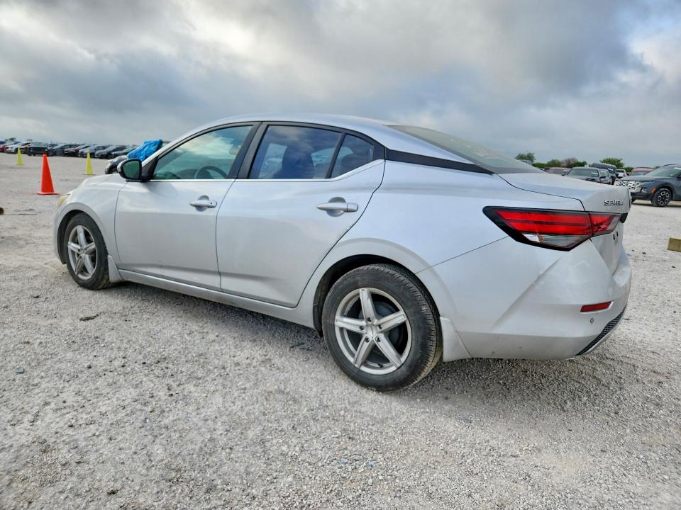 Photo 2 from auction – 2022 NISSAN SENTRA with VIN 3N1AB8BV9NY303512