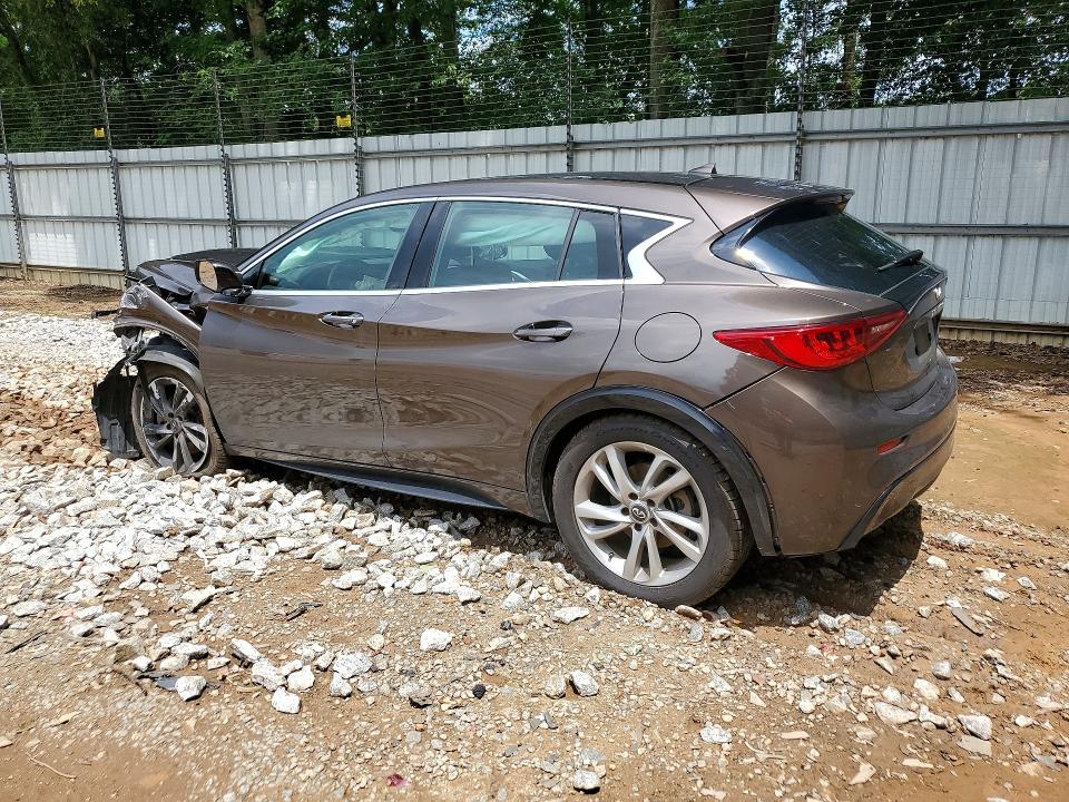 Photo 2 from auction – 2018 INFINITI QX30 with VIN SJKCH5CP9JA047807