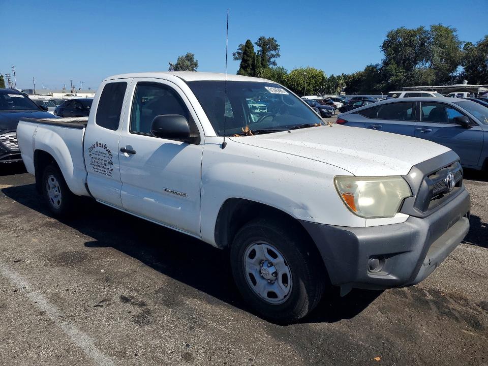 Photo 4 from auction – 2015 TOYOTA TACOMA with VIN 5TFTX4CN9FX049964