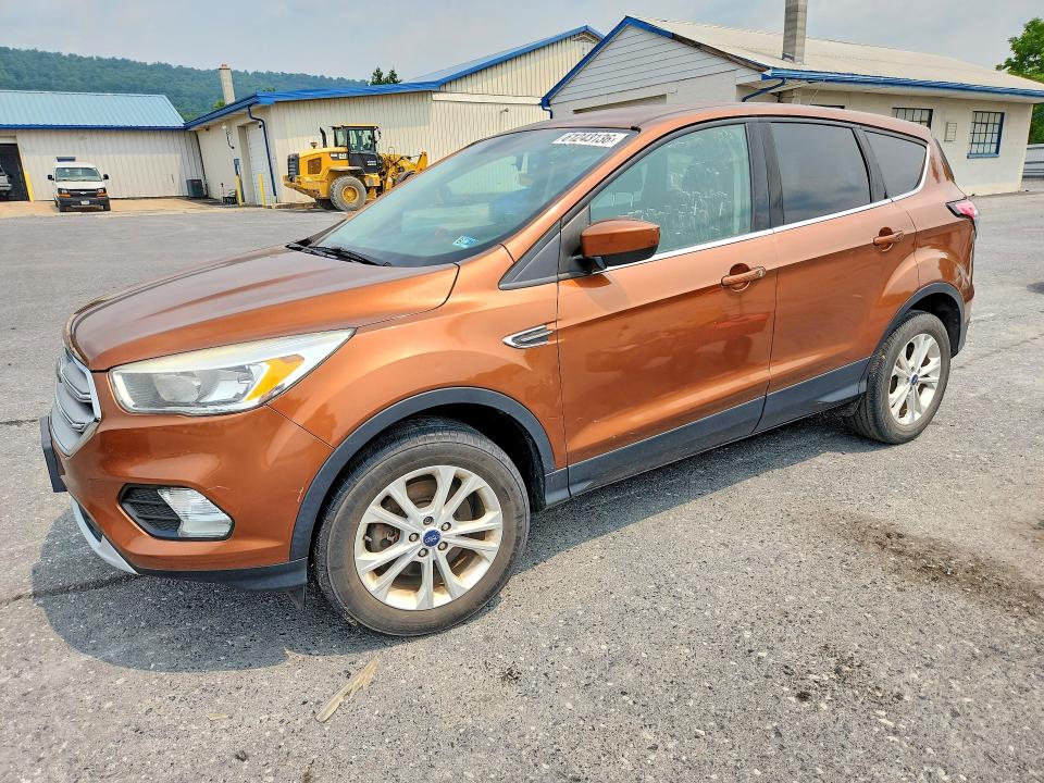 FORD ESCAPE 2017 with VIN 1FMCU9GD2HUD91831 - Photo from auction