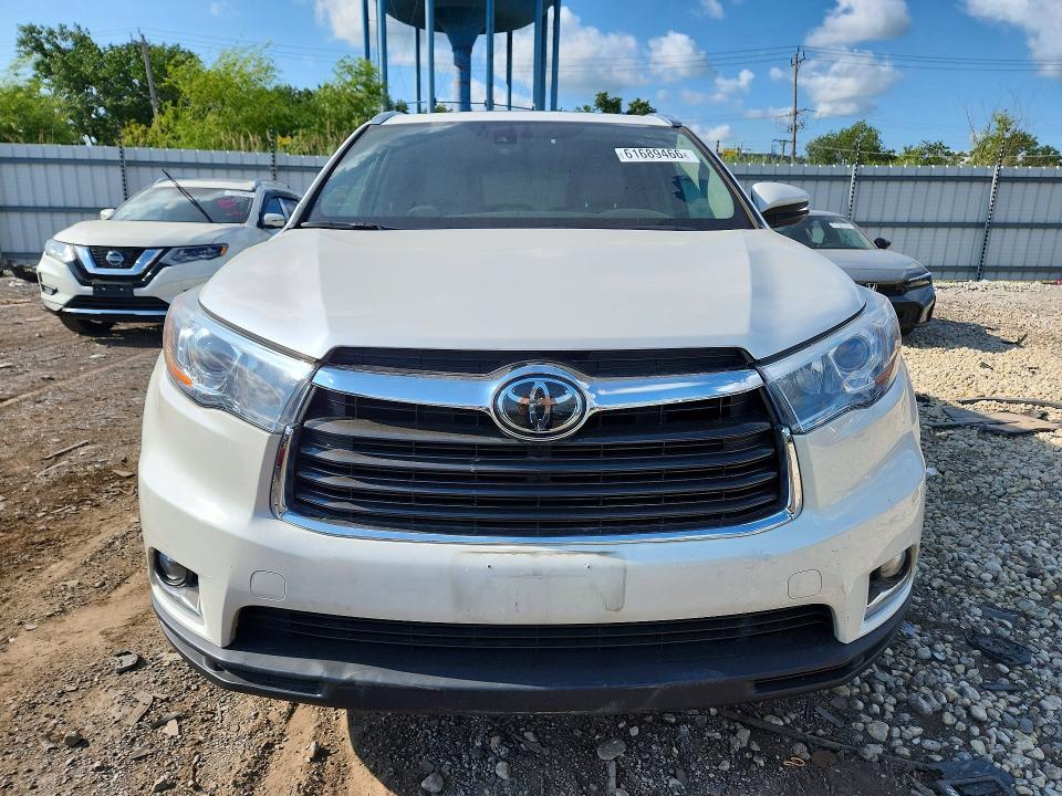 Photo 5 from auction – 2016 TOYOTA HIGHLANDER with VIN 5TDDKRFH9GS340252
