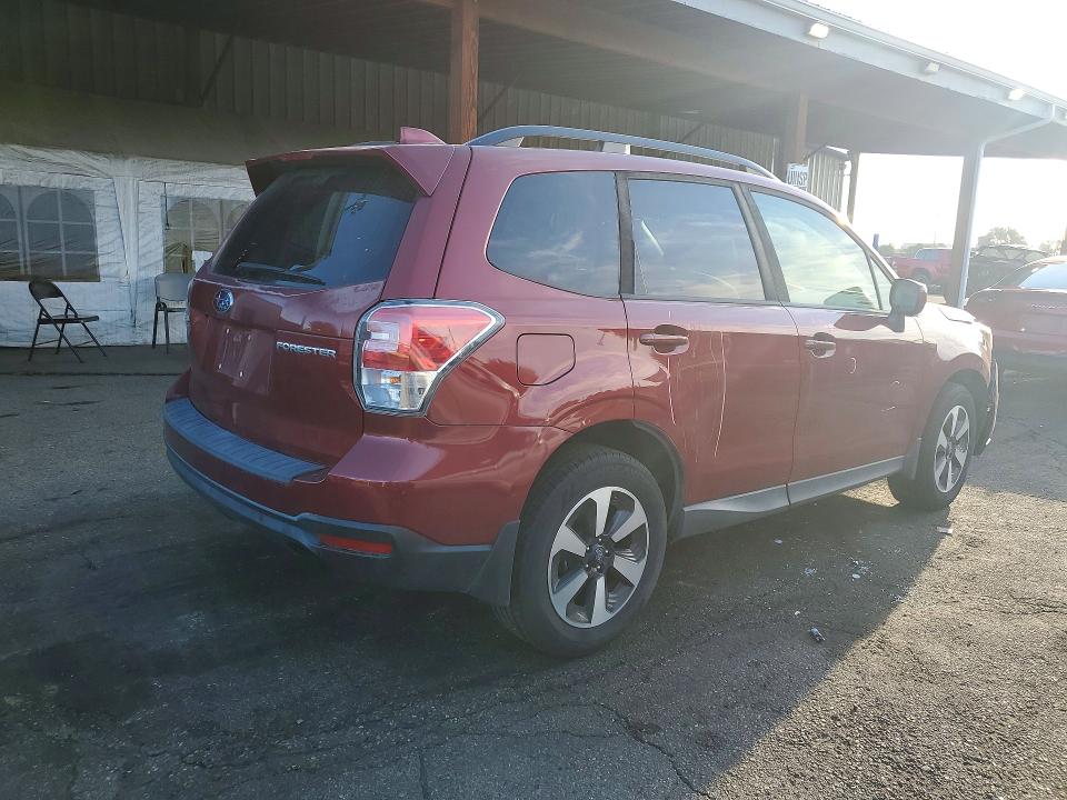 Photo 3 from auction – 2018 SUBARU FORESTER with VIN JF2SJAEC9JH555709