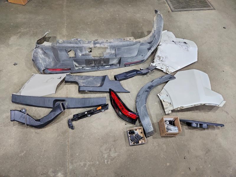 Photo 13 from auction – 2022 NISSAN PATHFINDER with VIN 5N1DR3BD1NC210844