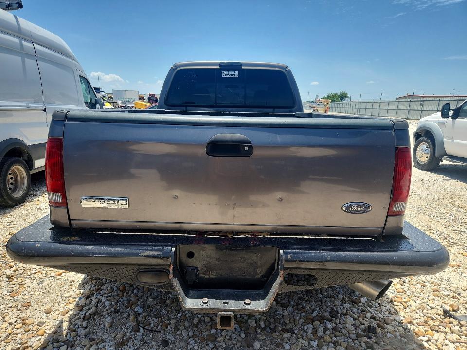 Photo 6 from auction – 2006 FORD F350 with VIN 1FTWW33P26EC54596
