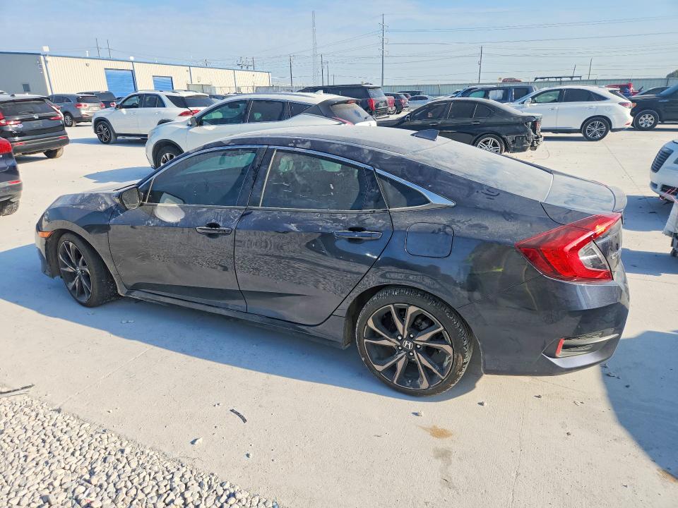 Photo 2 from auction – 2017 HONDA CIVIC with VIN 19XFC1F79HE015613