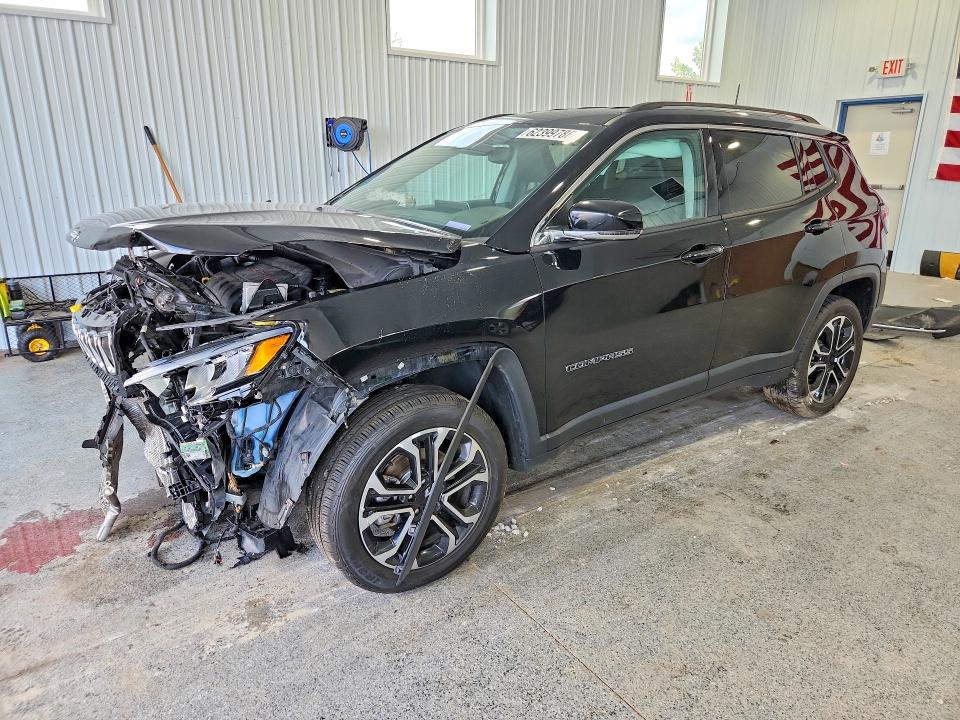 JEEP COMPASS 2022 with VIN 3C4NJDCB8NT174691 - Photo from auction