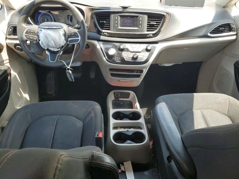 Photo 8 from auction – 2017 CHRYSLER PACIFICA with VIN 2C4RC1CG3HR553157
