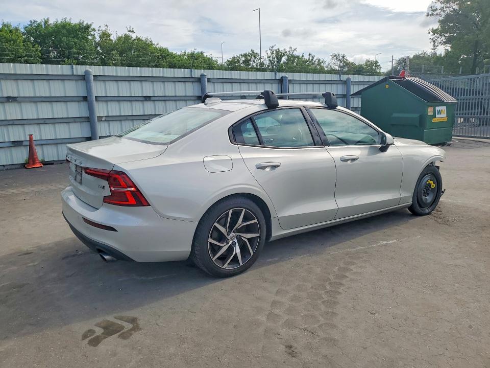 Photo 3 from auction – 2019 VOLVO S60 with VIN 7JRA22TK4KG013112