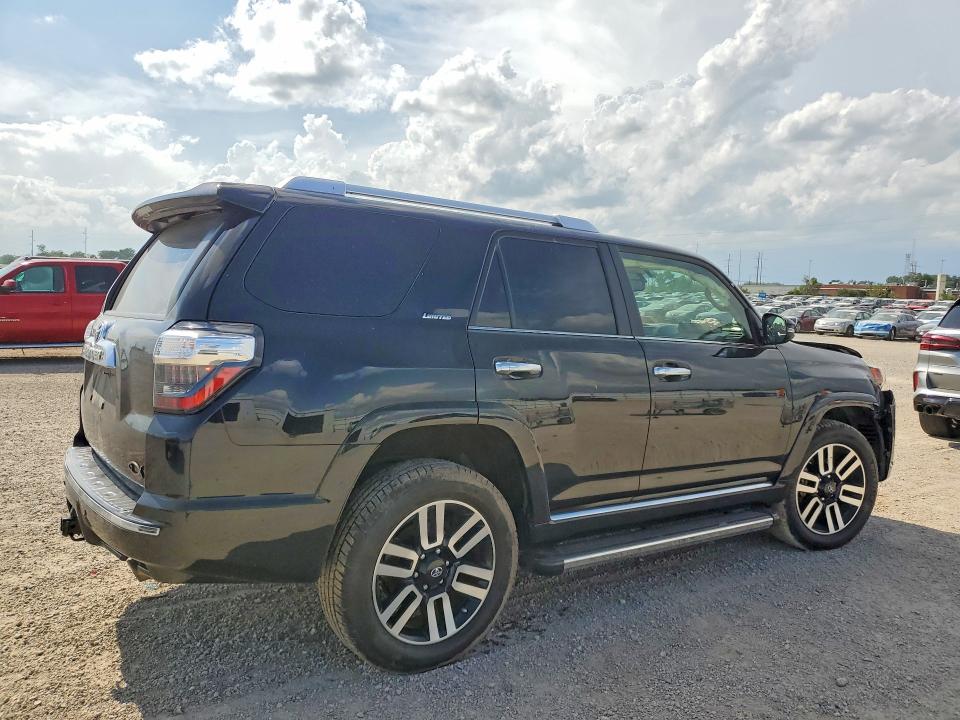 Photo 3 from auction – 2014 TOYOTA 4RUNNER with VIN JTEBU5JR0E5169562