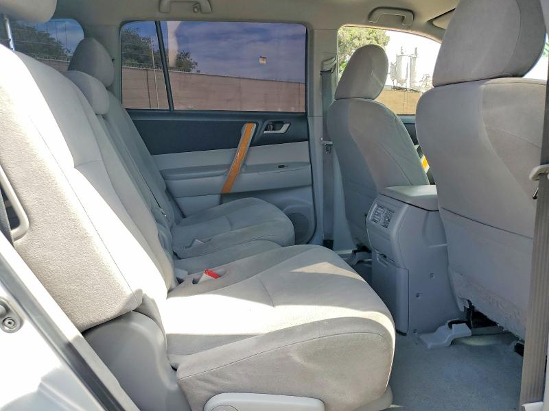 Photo 11 from auction – 2010 TOYOTA HIGHLANDER with VIN JTEBW3EH9A2047634