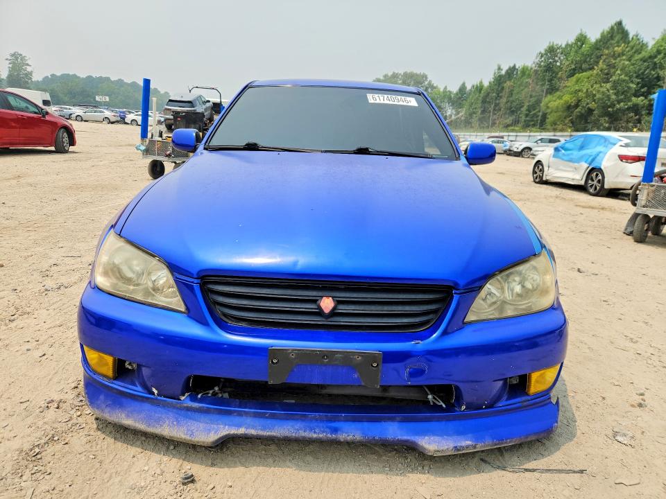 Photo 5 from auction – 2004 LEXUS IS with VIN JTHBD192440092547