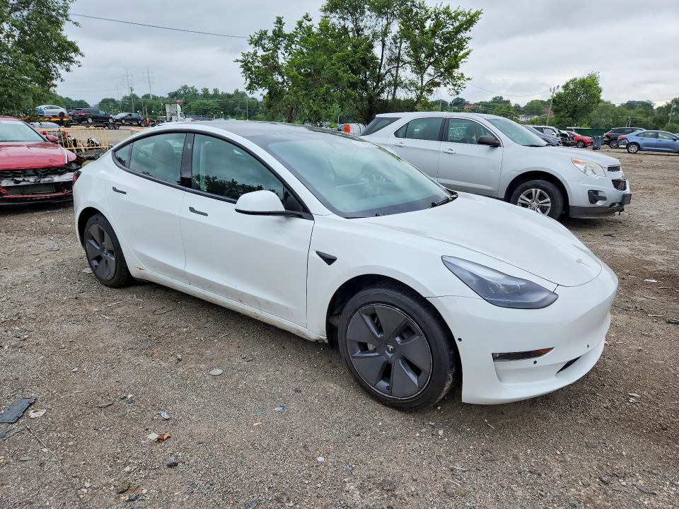 Photo 4 from auction – 2023 TESLA MODEL 3 with VIN 5YJ3E1EAXPF559220