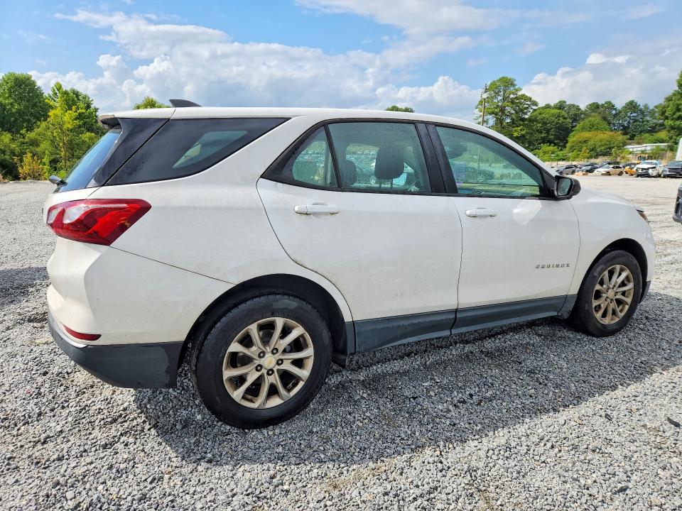 Photo 3 from auction – 2018 CHEVROLET EQUINOX with VIN 2GNAXHEV8J6192674