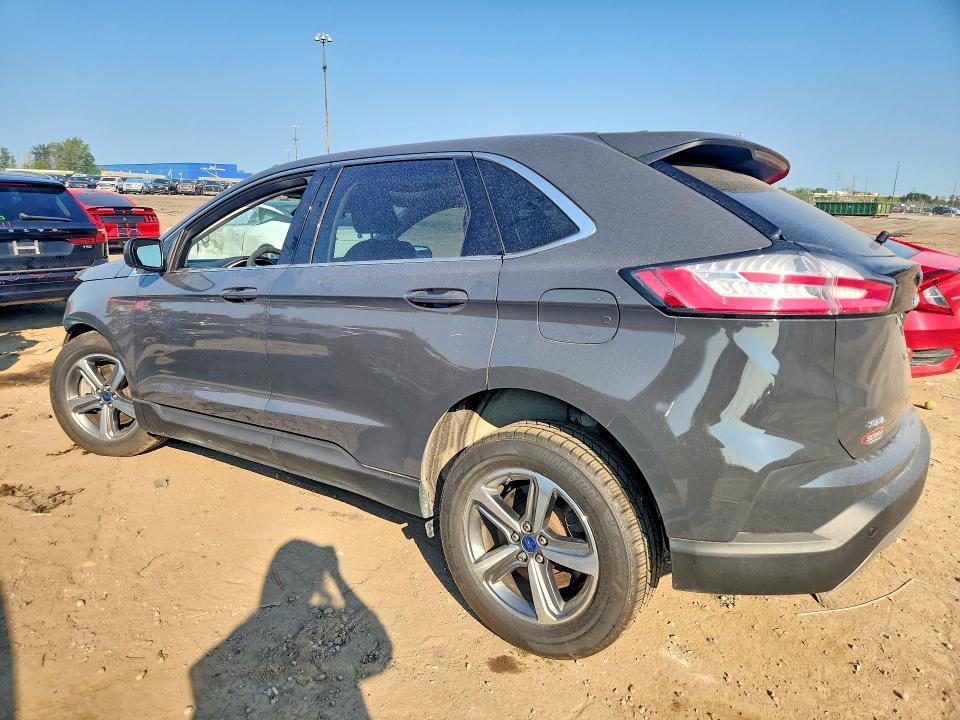 Photo 2 from auction – 2021 FORD EDGE with VIN 2FMPK4J91MBA33313