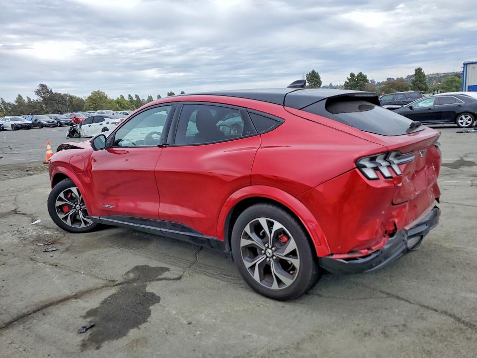 Photo 2 from auction – 2021 FORD MUSTANG MACH-E with VIN 3FMTK3SU0MMA06596