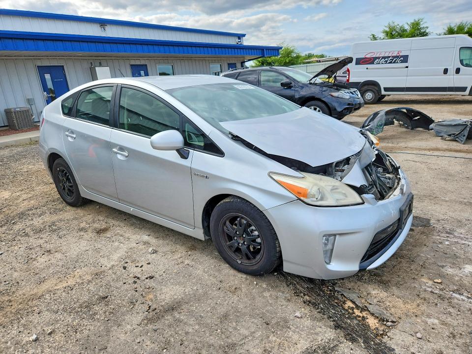 Photo 4 from auction – 2013 TOYOTA PRIUS with VIN JTDKN3DU4D5540064