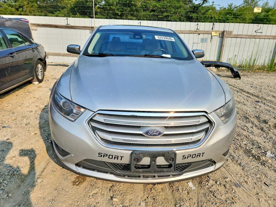 Photo 5 from auction – 2018 FORD TAURUS with VIN 1FAHP2F82JG130433