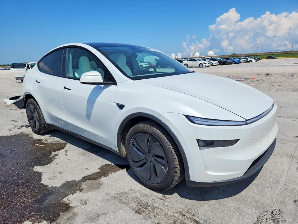 Photo 4 from auction – 2026 TESLA MODEL Y with VIN 7SAYGDEE8TA396999