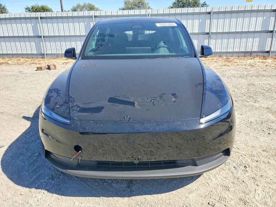 Фото 5 с аукциона – 2026 TESLA MODEL Y с VIN 7SAYGDED9TA712336