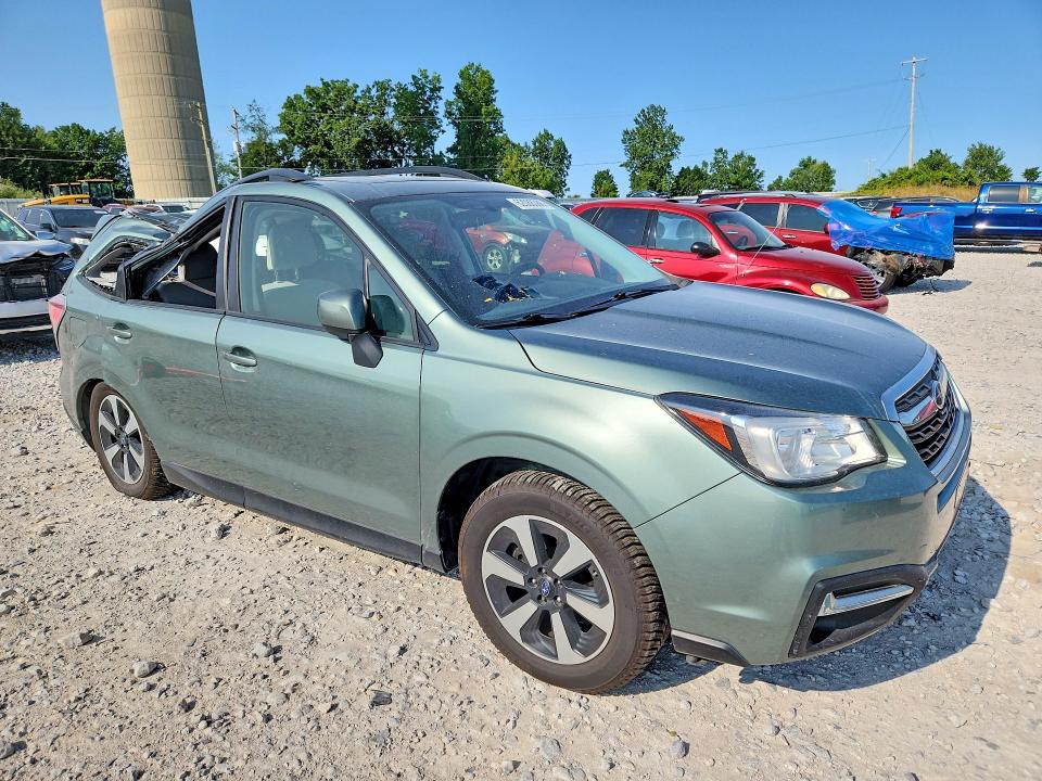 Photo 4 from auction – 2018 SUBARU FORESTER with VIN JF2SJAEC9JH567844