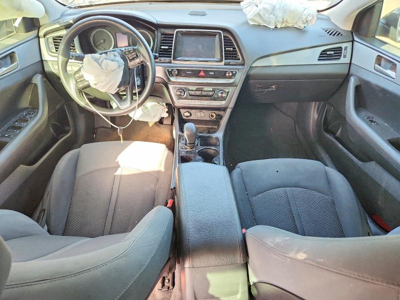 Photo 8 from auction – 2018 HYUNDAI SONATA with VIN 5NPE24AF9JH716149