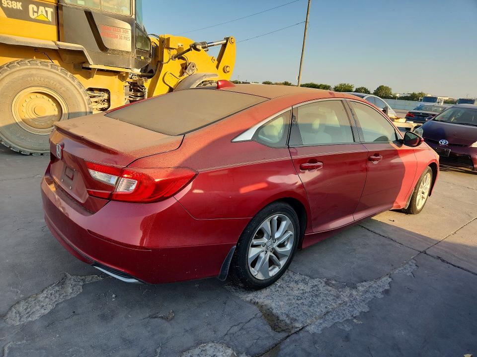 Снимка 3 от търг – 2018 HONDA ACCORD с VIN 1HGCV1F15JA113220