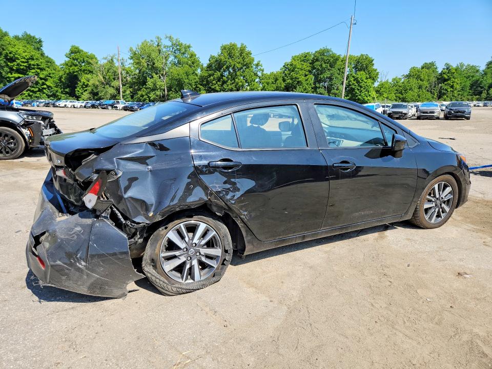 Photo 3 from auction – 2022 NISSAN VERSA with VIN 3N1CN8EV2NL845771