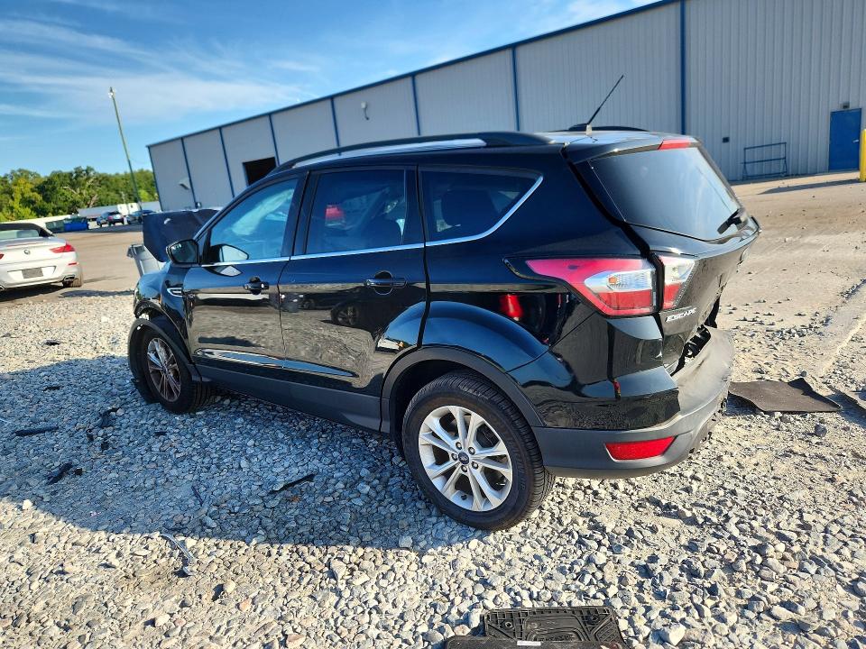 Photo 2 from auction – 2018 FORD ESCAPE with VIN 1FMCU0GD1JUA75967