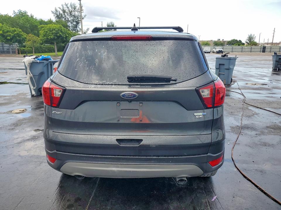 Photo 6 from auction – 2019 FORD ESCAPE with VIN 1FMCU9GD3KUA09491