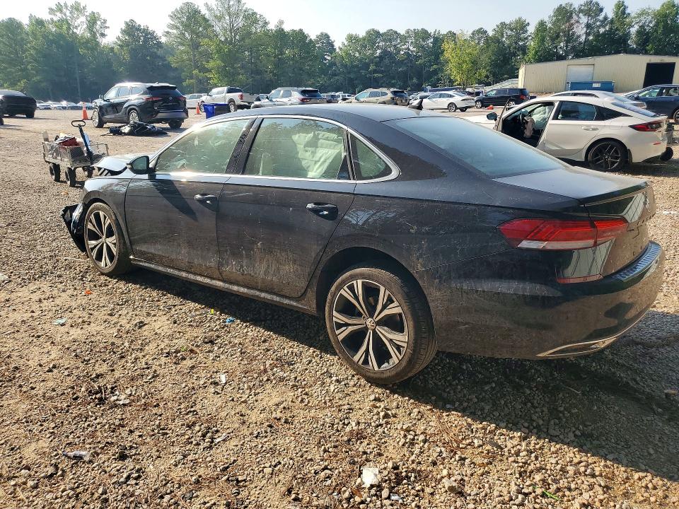 Photo 2 from auction – 2021 VOLKSWAGEN PASSAT with VIN 1VWSA7A31MC016488
