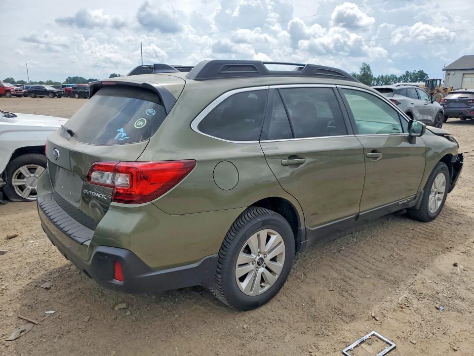 Photo 3 from auction – 2018 SUBARU OUTBACK with VIN 4S4BSACC4J3296019