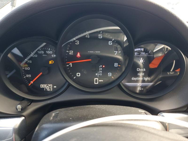 Photo 9 from auction – 2016 PORSCHE BOXSTER with VIN WP0CA2A88GS120914