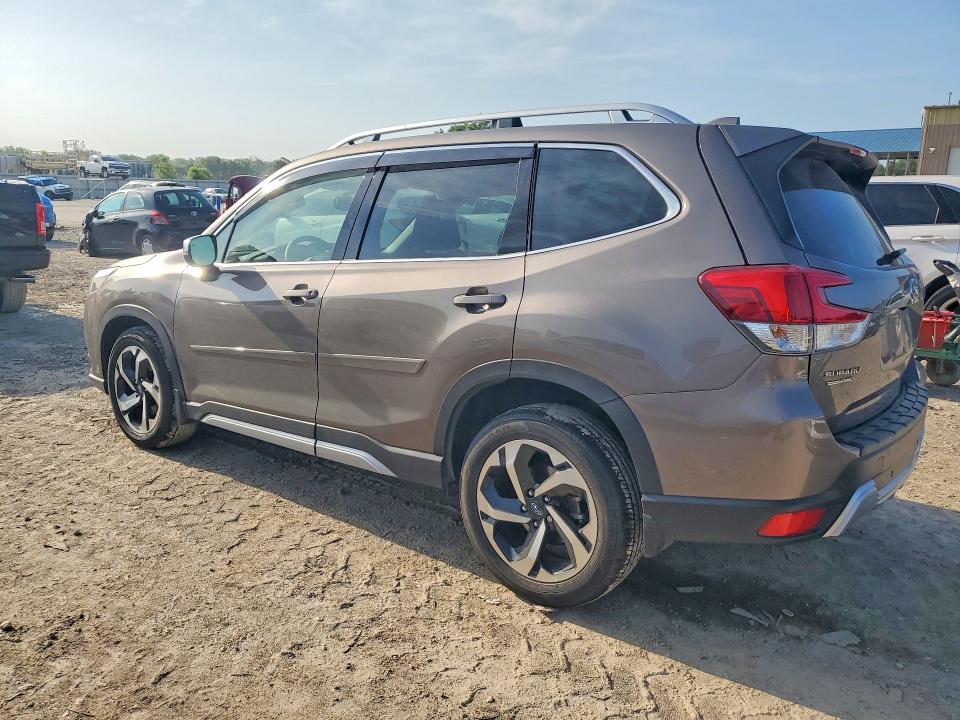 Photo 2 from auction – 2023 SUBARU FORESTER with VIN JF2SKARC3PH550229