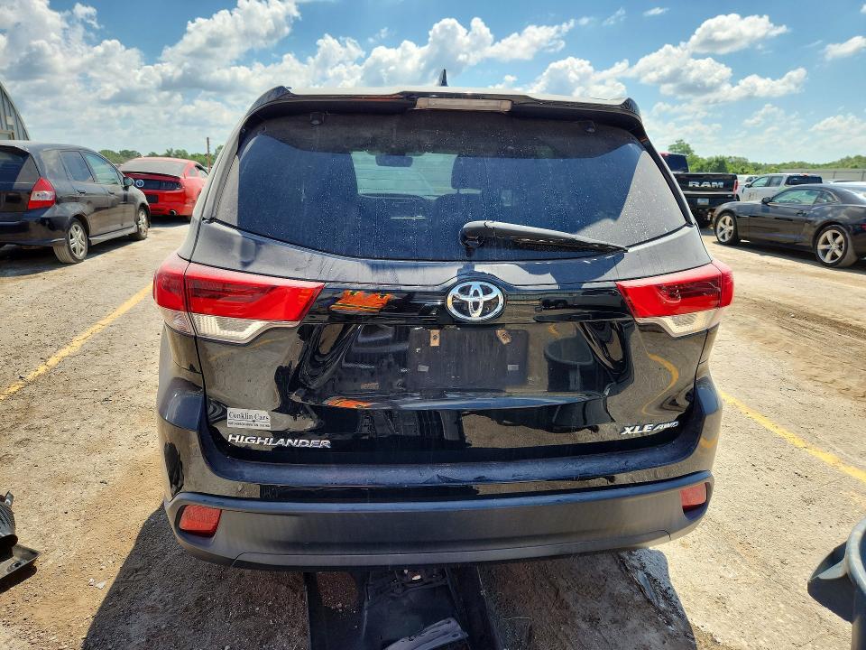 Photo 6 from auction – 2017 TOYOTA HIGHLANDER with VIN 5TDJZRFH2HS383993