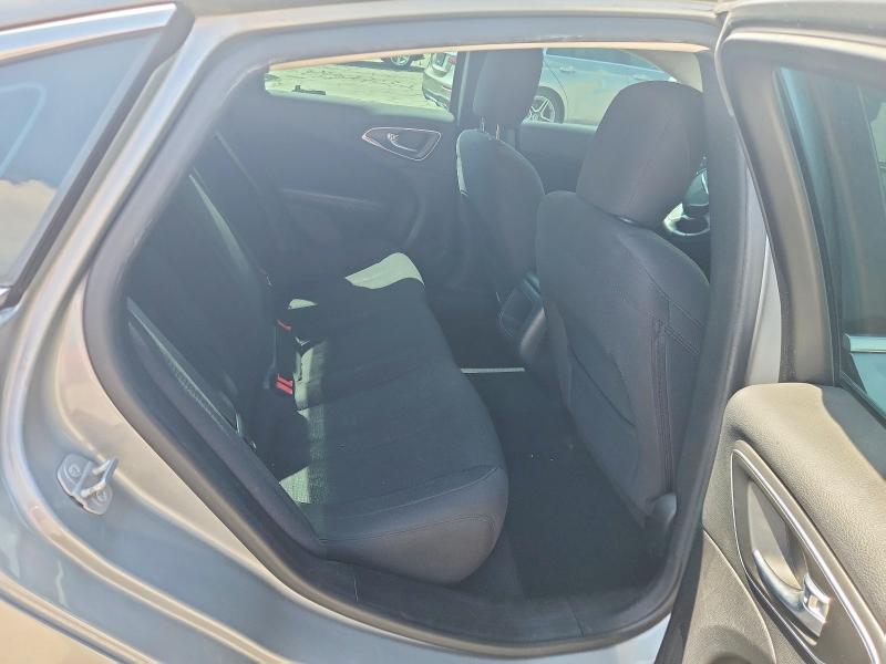 Photo 10 from auction – 2015 CHRYSLER 200 with VIN 1C3CCCAB9FN622599