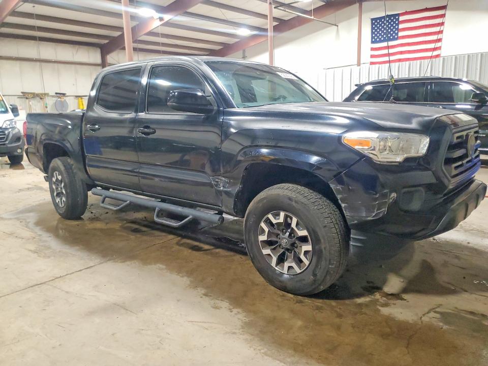 Снимка 4 от търг – 2018 TOYOTA TACOMA с VIN 3TMCZ5AN9JM130948