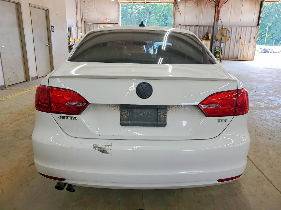 Photo 6 from auction – 2011 VOLKSWAGEN JETTA with VIN 3VWLL7AJ2BM110906