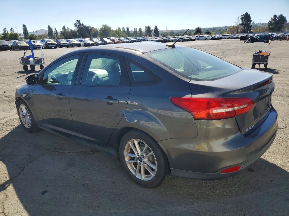 Photo 2 from auction – 2015 FORD FOCUS with VIN 1FADP3F27FL276602