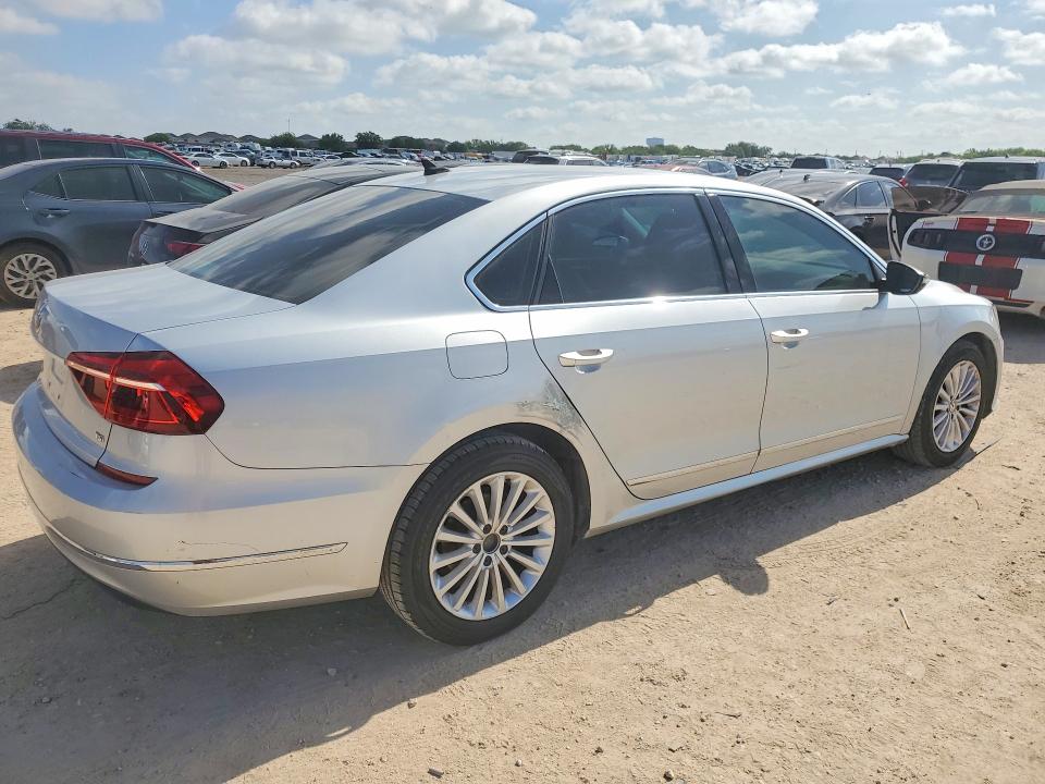 Photo 3 from auction – 2017 VOLKSWAGEN PASSAT with VIN 1VWBT7A33HC066728