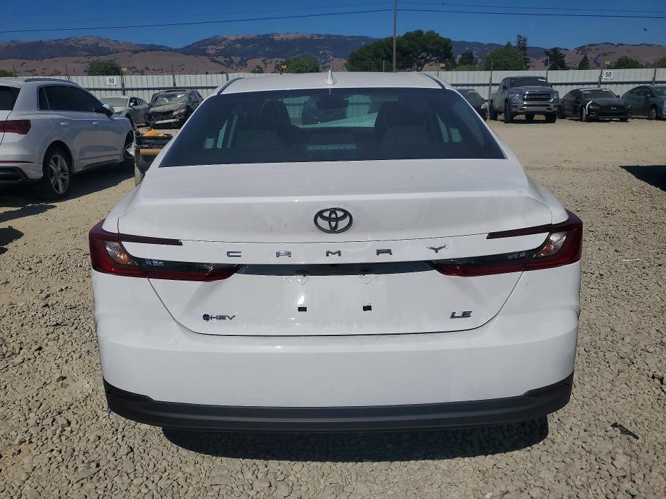 Photo 6 from auction – 2026 TOYOTA CAMRY with VIN 4T1DAACK5TU241398