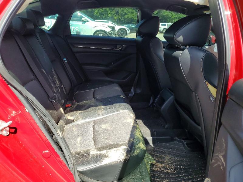 Photo 10 from auction – 2018 HONDA ACCORD with VIN 1HGCV1F3XJA031548