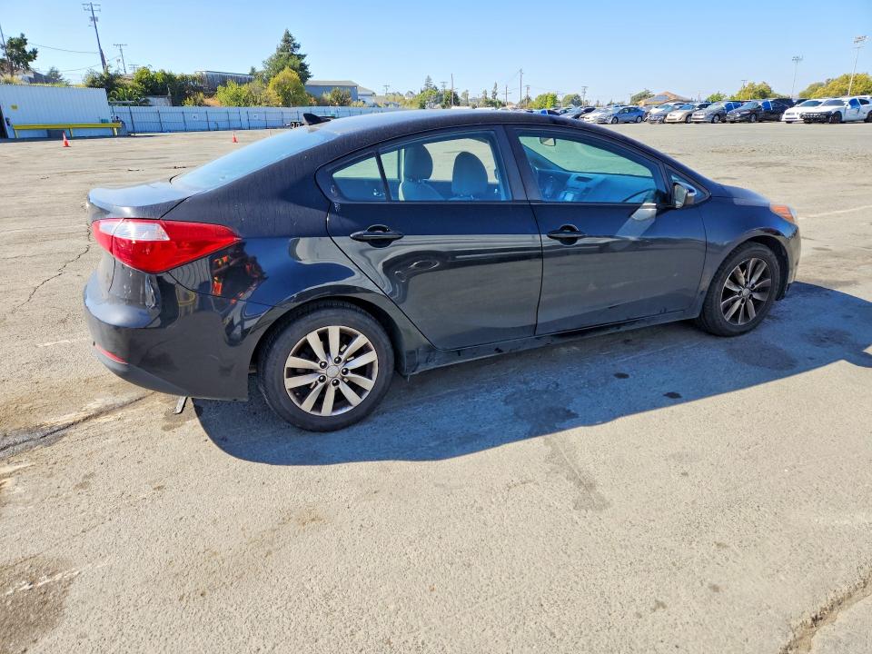 Photo 3 from auction – 2016 KIA FORTE with VIN KNAFX4A63G5463812