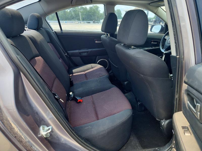 Foto 10 de la subasta – 2004 MAZDA 3 con VIN JM1BK323541216258