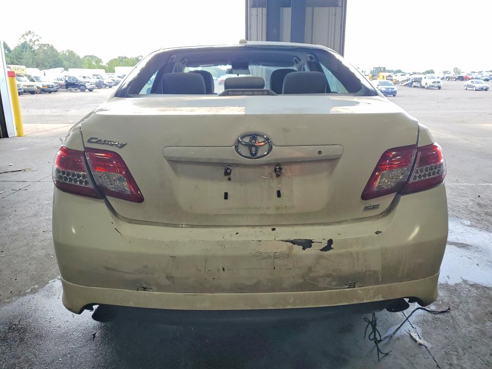 Photo 6 from auction – 2011 TOYOTA CAMRY with VIN 4T1BF3EK4BU726177