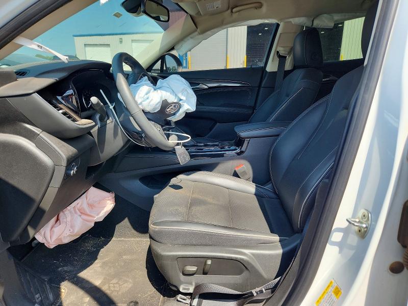 Photo 7 from auction – 2023 BUICK ENVISION with VIN LRBFZNR40PD016980