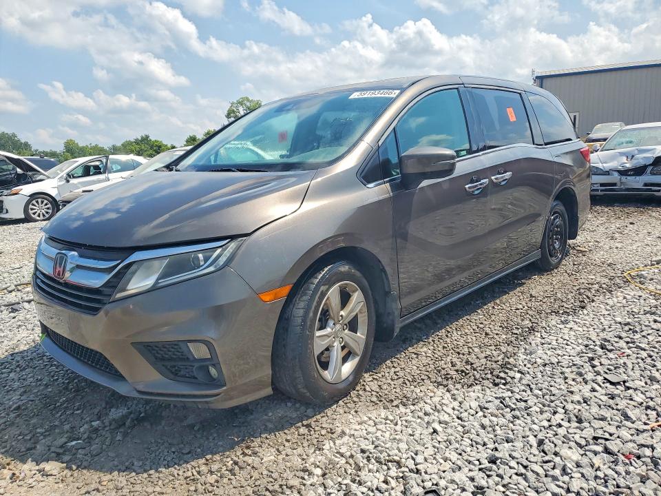 HONDA ODYSSEY 2018 with VIN 5FNRL6H75JB074522 - Photo from auction